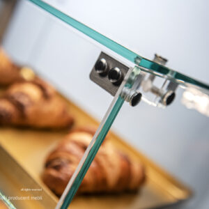 SNACK 810 D-SF bakery display case - doors and Slanted Shelves - Image 2